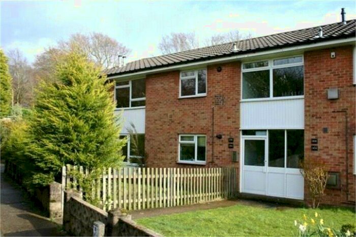 2 Bedroom Apartment To Rent In New Road, Netley Abbey, Southampton, Hampshire, SO31