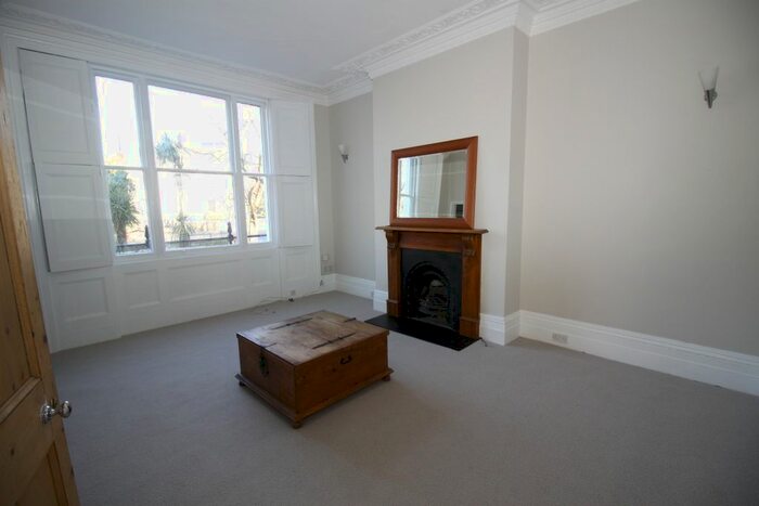 2 Bedroom Flat To Rent In Shooters Hill Road, London, SE3