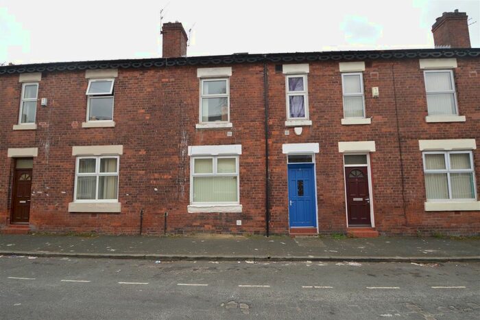 4 Bedroom Property To Rent In East Grove, Victoria Park, Manchester, M13