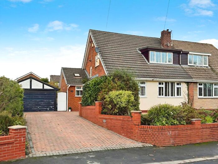 3 Bedroom Semi-Detached Bungalow For Sale In Vicars Hall Lane, Worsley, Manchester, M28