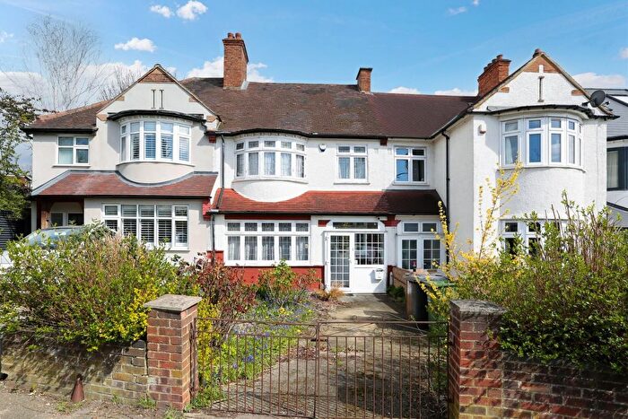 3 Bedroom Terraced House For Sale In Kirkdale, London, SE26