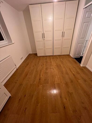 2 Bedroom End Of Terrace House To Rent In Ajax Avenue, London, NW9