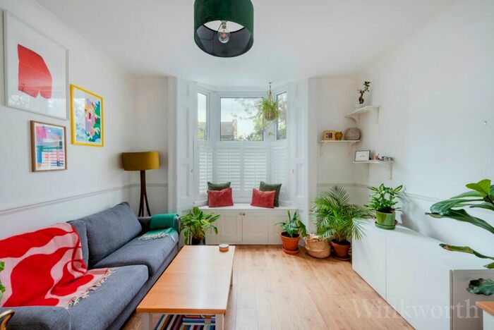 1 Bedroom Apartment To Rent In Kings Grove, London, SE15