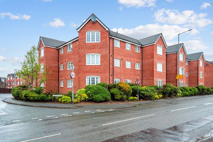 2 Bedroom Flat To Rent In Latimer Close, Widnes, WA8