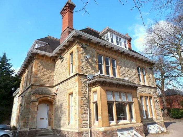 2 Bedroom Flat To Rent In Hillbrook House, Albert Road North, Malvern, WR14