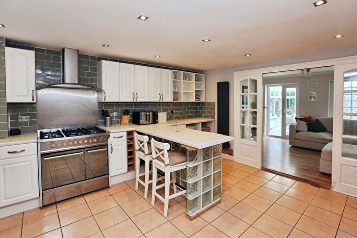 4 Bedroom End Of Terrace House For Sale In Tickleford Drive, Southampton, Hampshire, SO19
