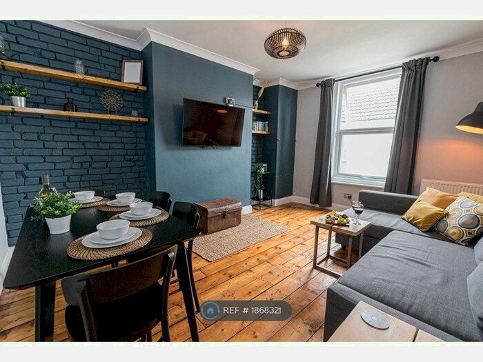 1 Bedroom Flat To Rent In Knyveton Road, Bournemouth, BH1