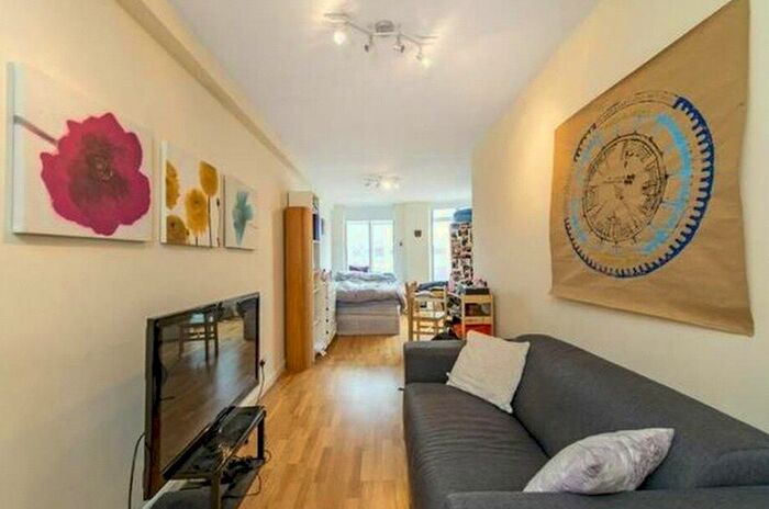 2 Bedroom Flat To Rent In Warren Court, Euston Road, London, NW1