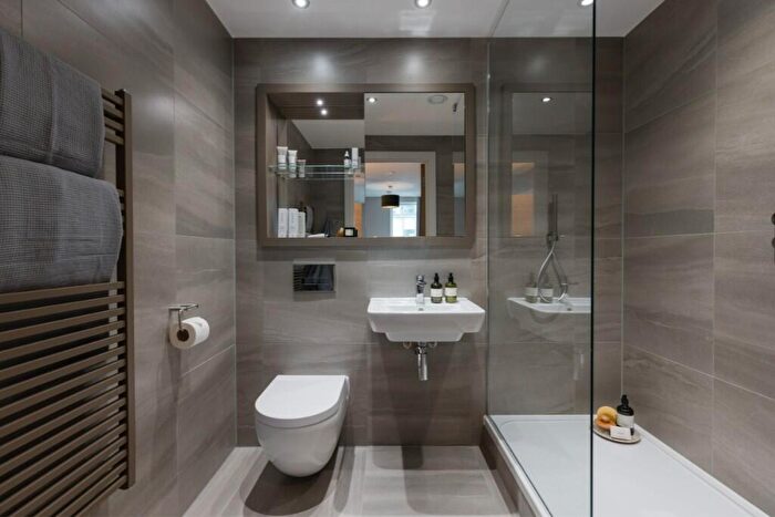 1 Bedroom Flat To Rent In New York Square, Soyo, Quarry Hill, Leeds, West Yorkshire, LS2