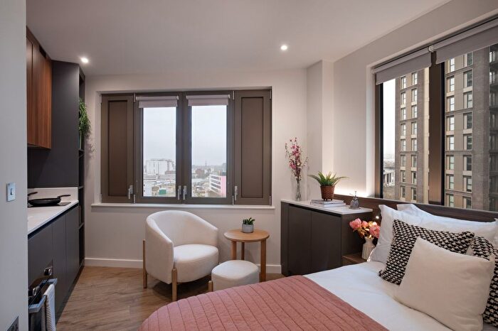 Studio To Rent In Wales Farm Road, North Acton, W3