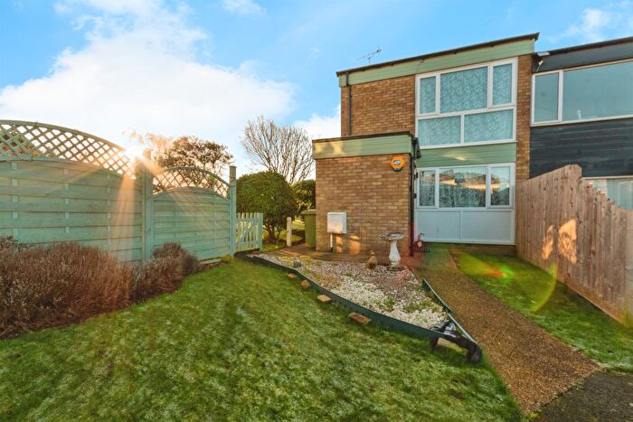 3 Bedroom Semi-Detached House For Sale In The Willows, Little Harrowden, Wellingborough, NN9