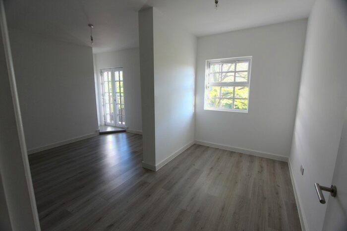 1 Bedroom Flat To Rent In Mill Street, Maidstone ME15