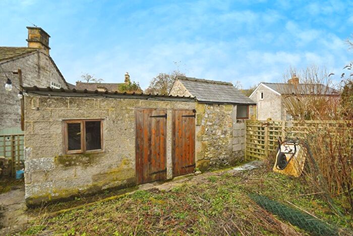2 Bedroom Character Property For Sale In The Square, Middleton-By-Youlgrave, Bakewell, DE45
