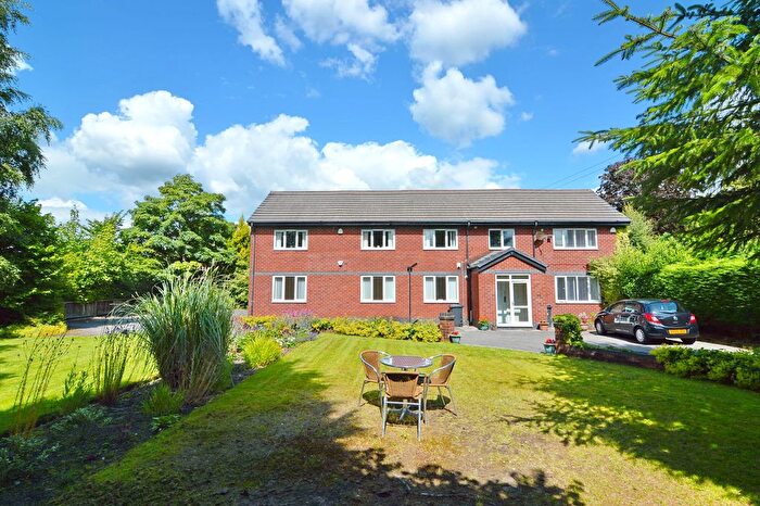 3 Bedroom Property To Rent In Westcliffe Road, Highcourt, BL1