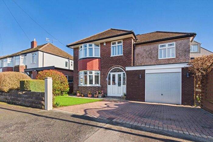 4 Bedroom Detached House For Sale In Elwood Road, Sheffield, South Yorkshire, S17