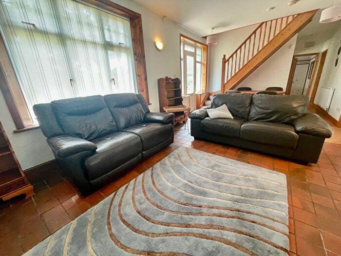 4 Bedroom House To Rent In Four Double Bedroom Student House (), P07