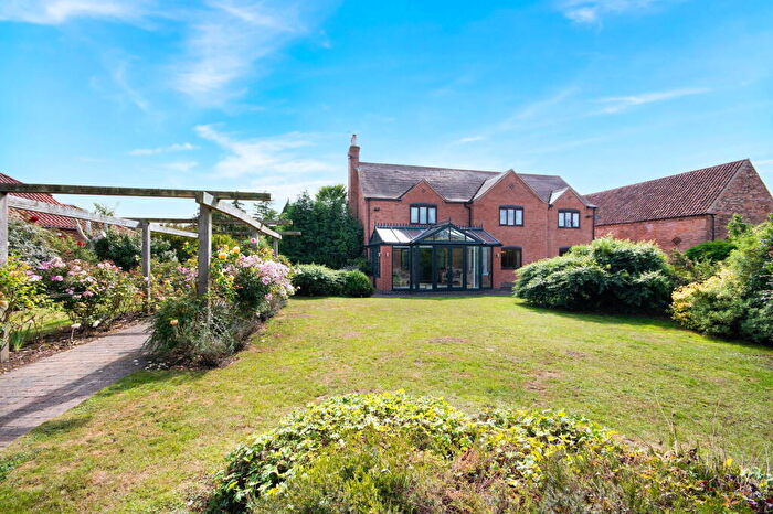 5 Bedroom Detached House For Sale In Hall Close, East Markham, Newark, NG22