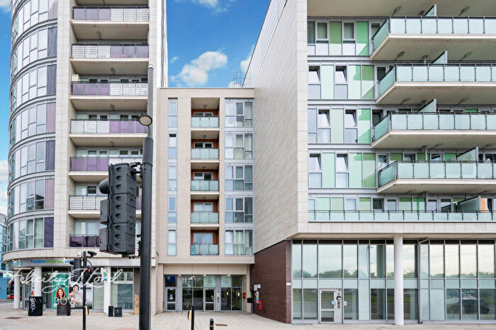 1 Bedroom Apartment For Sale In Rick Roberts Way, London, E15