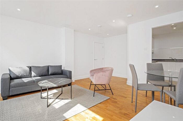 2 Bedroom Apartment To Rent In St. Johns House, Vine Street, London, EC3N