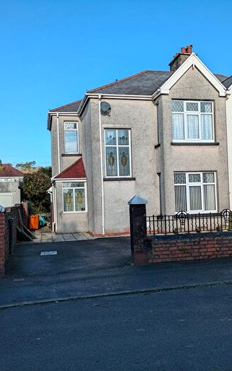 3 Bedroom Semi-Detached House To Rent In Stradey Park Avenue, Llanelli, SA15