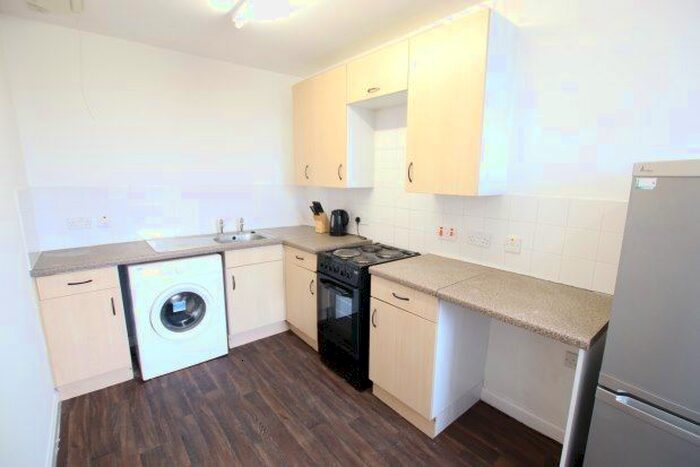 2 Bedroom Flat To Rent In Wishart Archway, Dundee, DD1