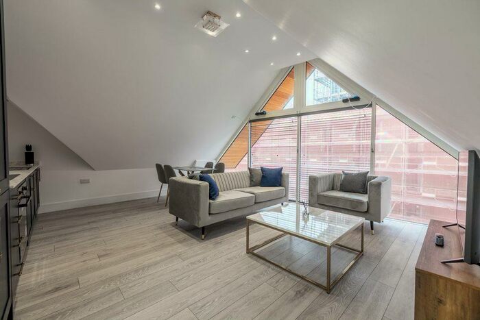 1 Bedroom Apartment To Rent In Haywood House, Camberley, GU15