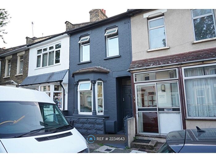3 Bedroom Terraced House To Rent In Vernon Road, London, E15