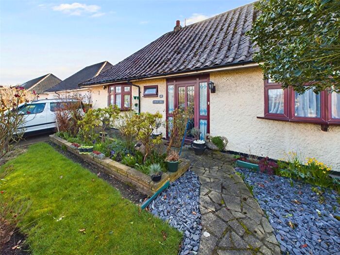 2 Bedroom Bungalow To Rent In Dorket Drive, Wollaton, Nottingham, Nottinghamshire, NG8