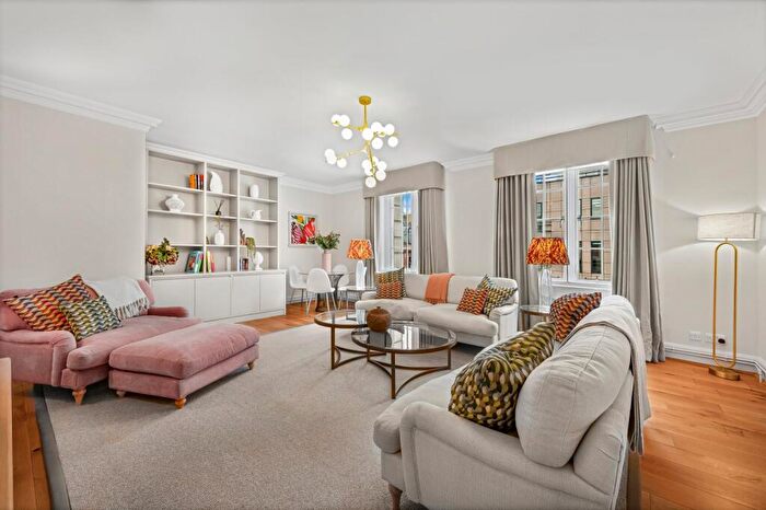 2 Bedroom Flat To Rent In - Fleet Street, Clifford's Inn, EC4Y