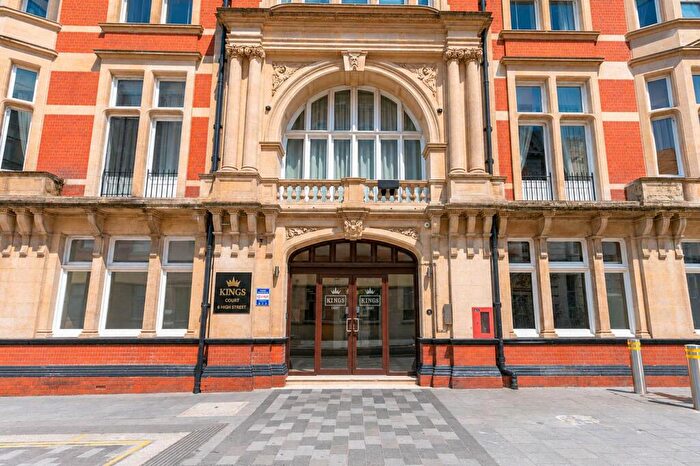 2 Bedroom Flat For Sale In High Street, Kings Court, NP20