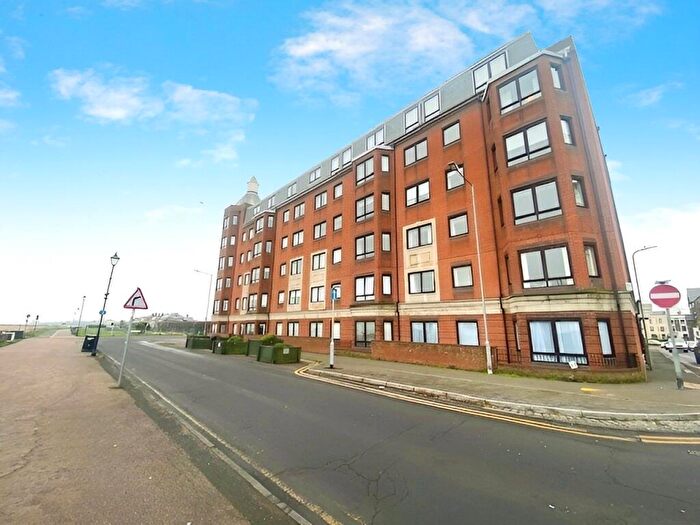 2 Bedroom Flat To Rent In The Queens, Ranelagh Road, Deal, Kent, CT14