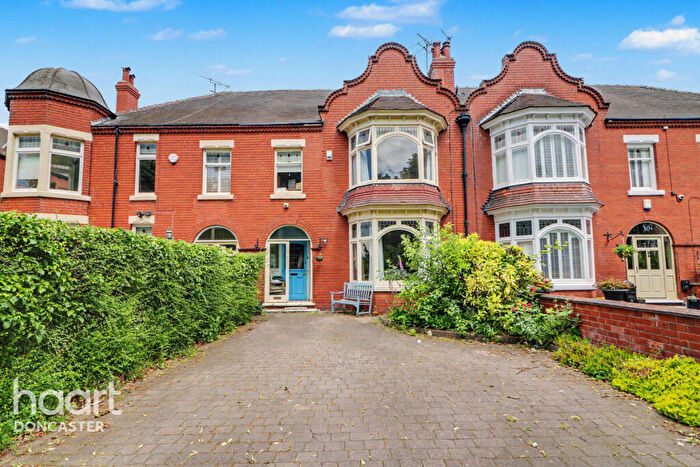 4 Bedroom Town House For Sale In Town Moor Avenue, Doncaster, DN2