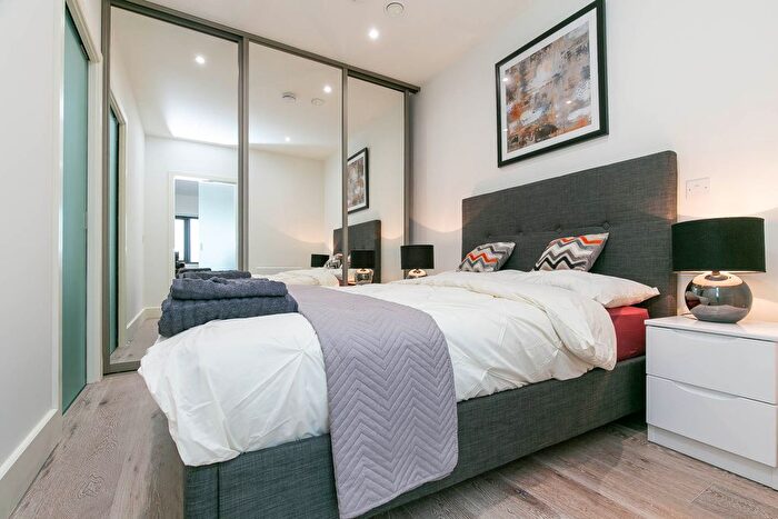 1 Bedroom Flat To Rent In Mondial Way, Hayes, Greater London, UB3