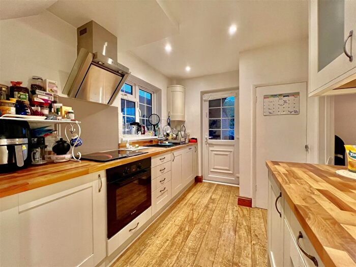 3 Bedroom Semi-Detached House To Rent In Stockdales Road, Eton Wick, SL4