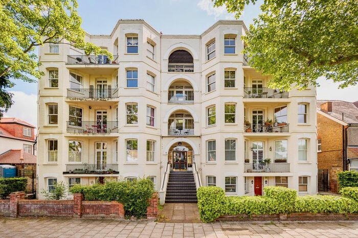 1 Bedroom Flat To Rent In Burlington Court, Spencer Road, Chiswick, London, W4