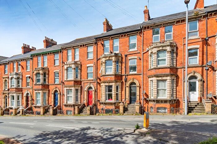 1 Bedroom Flat For Sale In Iddesleigh Terrace, Dawlish, Devon, EX7