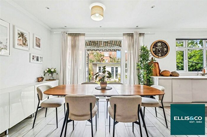 5 Bedroom Semi-Detached House For Sale In Cheviot Gardens, Cricklewood, NW2