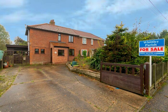 3 Bedroom Semi-Detached House For Sale In Druids Lane, Shelfanger, Diss IP22