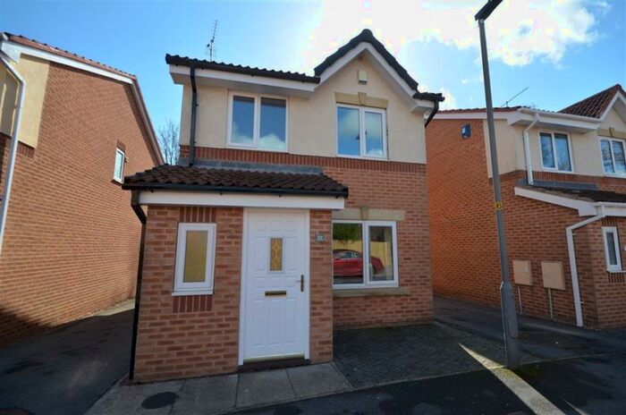 3 Bedroom Detached House To Rent In Copperfield Close, Sherburn In Elmet, LS25