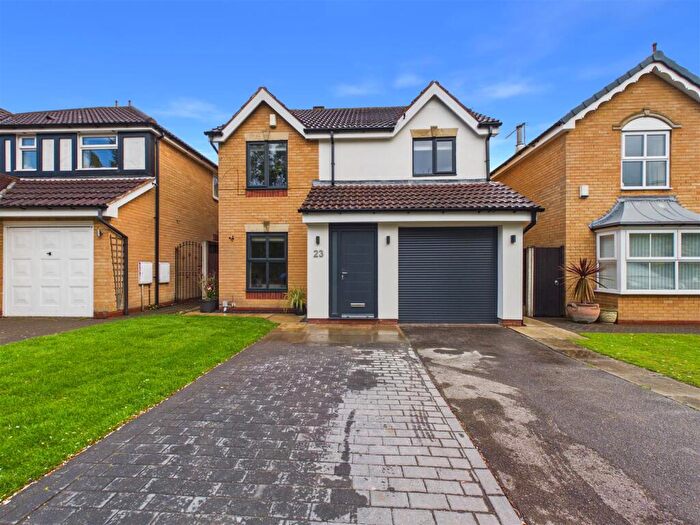 4 Bedroom Detached House For Sale In Swallowfield Drive, Hull, HU4