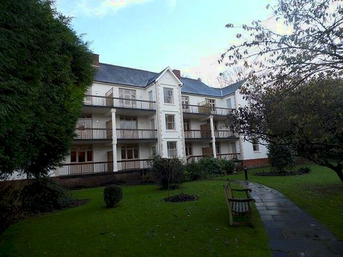 1 Bedroom Flat To Rent In Ford House, Station Road, Tiverton, EX16