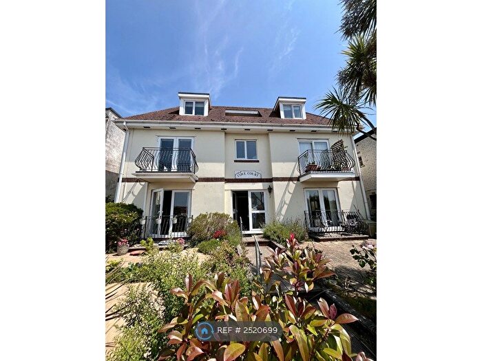1 Bedroom Flat To Rent In Cove Court, Paignton, TQ3