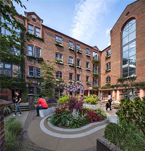 2 Bedroom Flat For Sale In Angel Village, City Road, EC1V