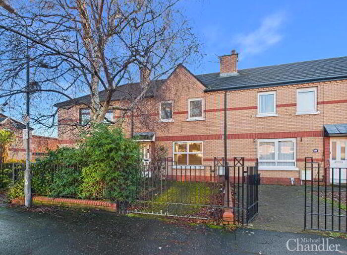 3 Bedroom Mid Terraced House For Sale In Lindsay Street, Belfast, BT7