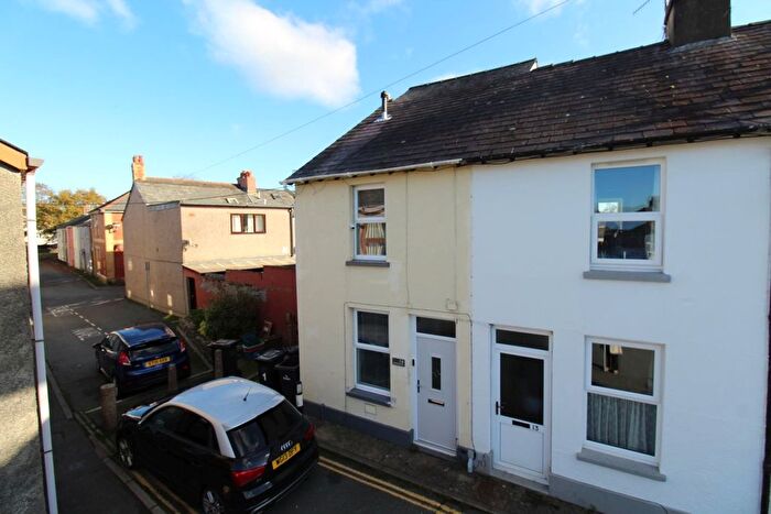 3 Bedroom Terraced House For Sale In Newmarch Street, Brecon, LD3