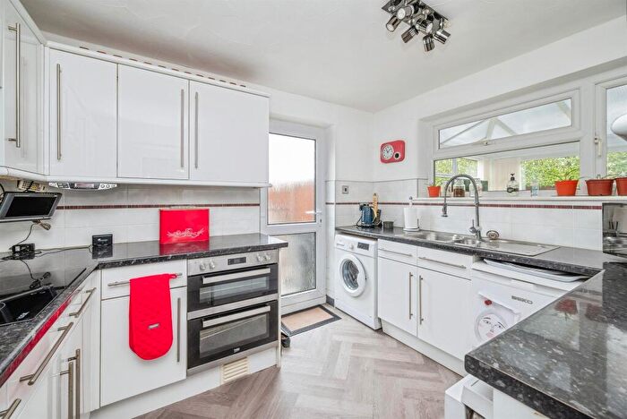 3 Bedroom Detached House For Sale In Fulmar Close, Bradwell, Great Yarmouth, NR31