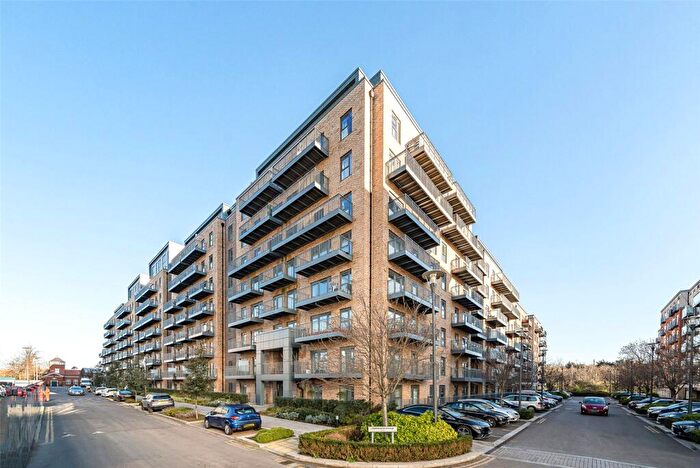 2 Bedroom Apartment For Sale In East Drive, Beaufort Park, Colindale, NW9
