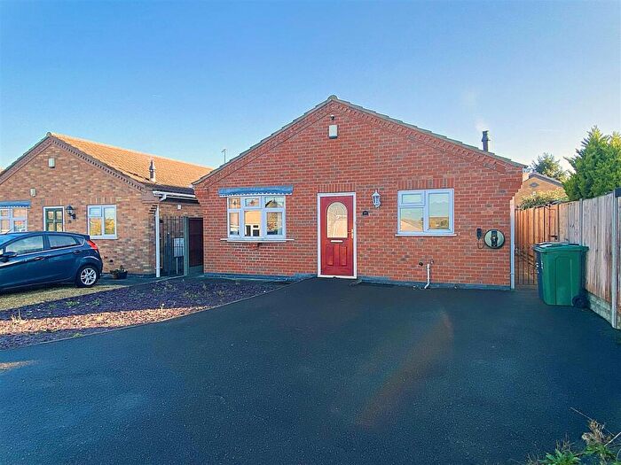 2 Bedroom Detached Bungalow For Sale In Greenwood Close, Thurmaston, Leicester, LE4
