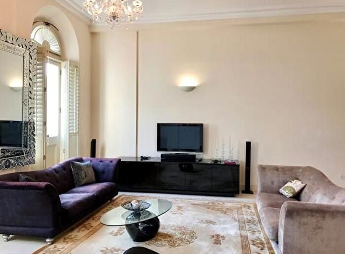 2 Bedroom Flat To Rent In Holland Road, Hove, BN3