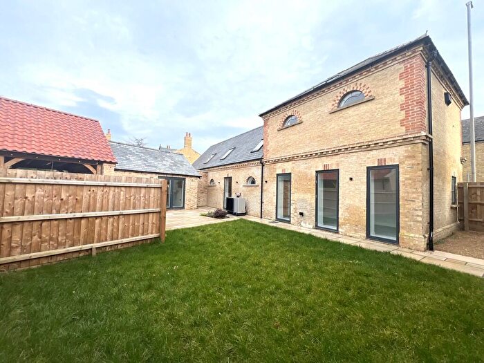 4 Bedroom Detached House For Sale In Fortrey Court, Chatteris, Cambs., PE16